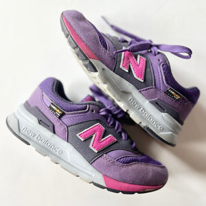 PURPLE KIDS NEW BALANCE 997H, SIZE 13.5